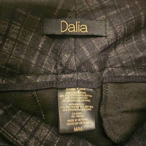 NWOT Dalia Pull-on Stretch Ponte Pant w/ built-in Tummy Control Panel: Black Pla - Picture 7 of 7